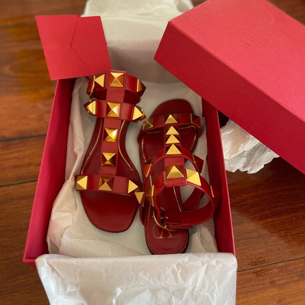 Red Valentino Rock Stud Sandals size Eu 37 worn on 3 times.. - Picture 1 of 10